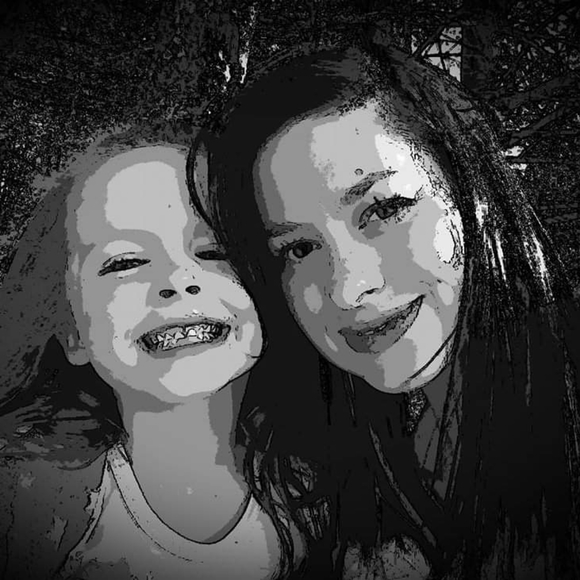 ❤ Meet Your Posher, Jen Afton ❤ - Picture 1 of 4